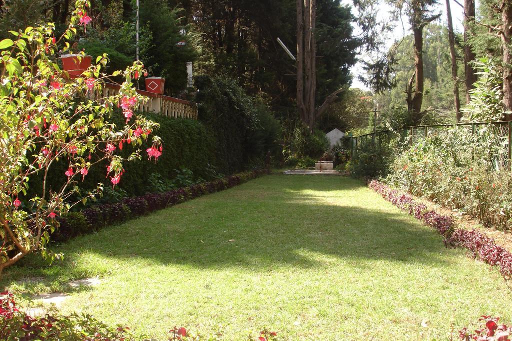 The Red House Bed and Breakfast Ooty Εξωτερικό φωτογραφία