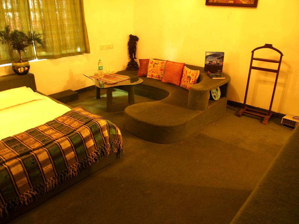 The Red House Bed and Breakfast Ooty Δωμάτιο φωτογραφία