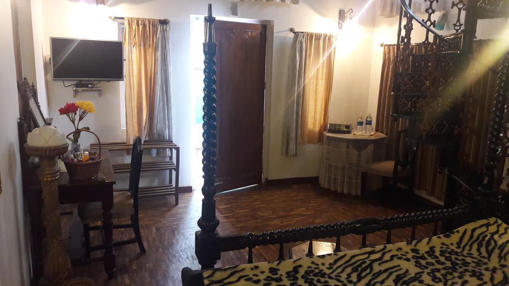 The Red House Bed and Breakfast Ooty Εξωτερικό φωτογραφία