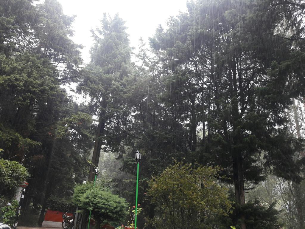The Red House Bed and Breakfast Ooty Εξωτερικό φωτογραφία