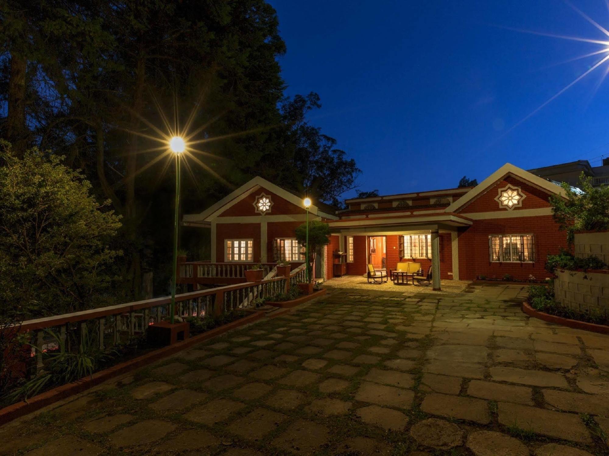 The Red House Bed and Breakfast Ooty Εξωτερικό φωτογραφία