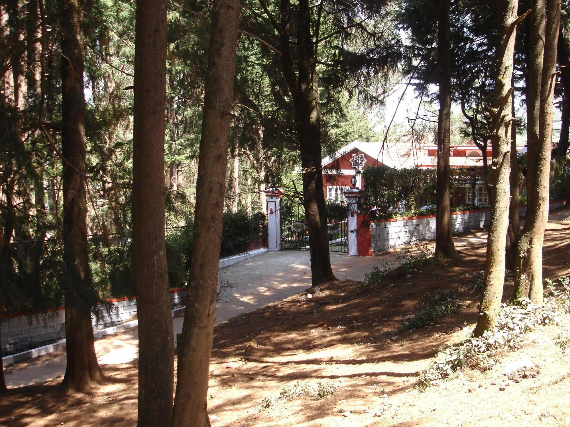 The Red House Bed and Breakfast Ooty Εξωτερικό φωτογραφία